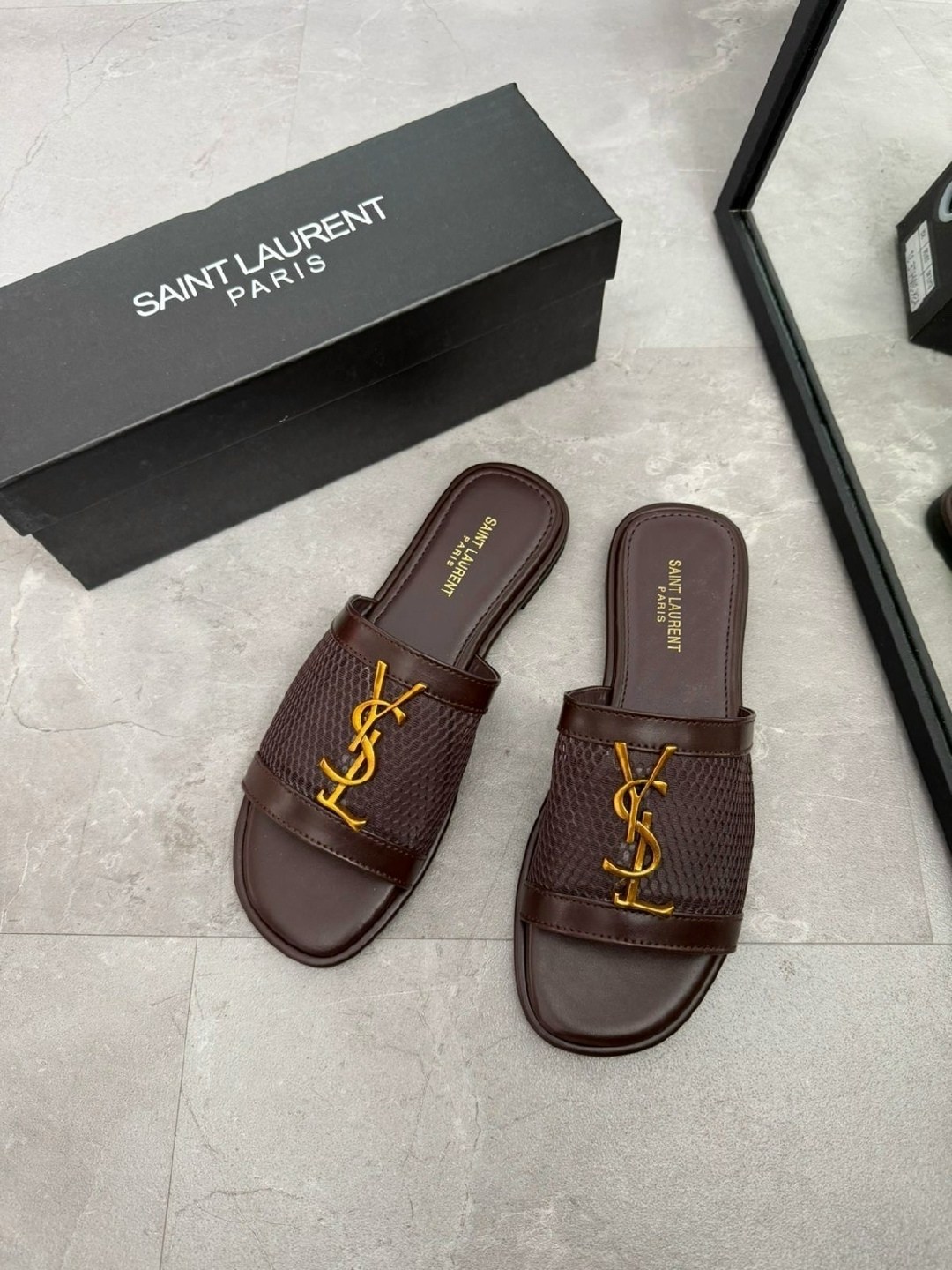 шлепки ив сен лоран,босоножки yves saint laurent,,шлепанцы женские,босоножки ysl