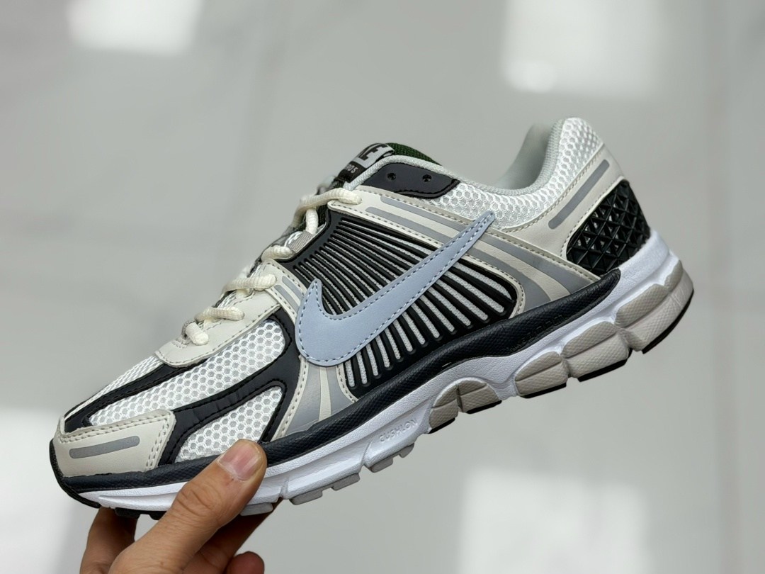 кроссовки nike air zoom vomero 5,кроссовки nike zoom vomero 5,nike air zoom vomero 5,nike zoom vomero 5 triple black,мужские кроссовки nike zoom vomero 5