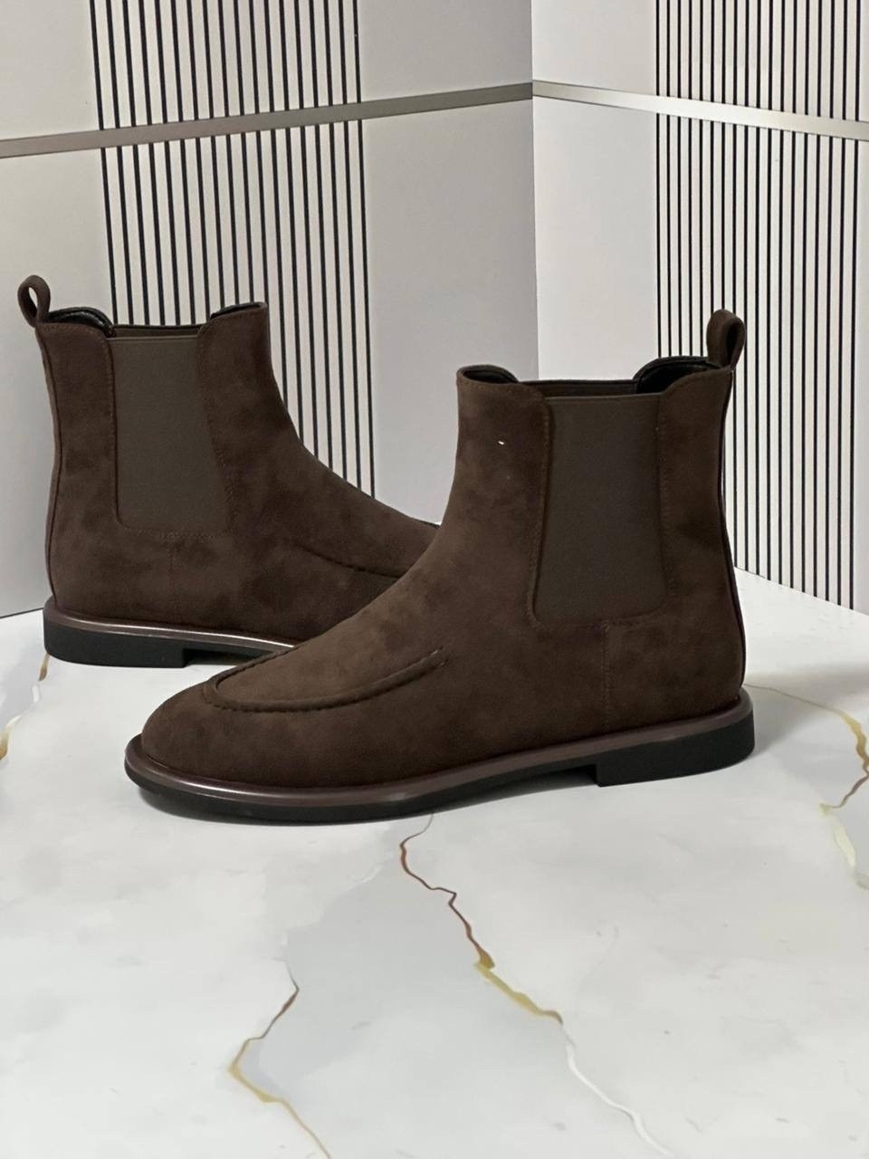 ,замшевые ботинки челси medicine коричневый,замшевые ботинки челси tod's коричневый,ботинки челси,ботинки челси мужские