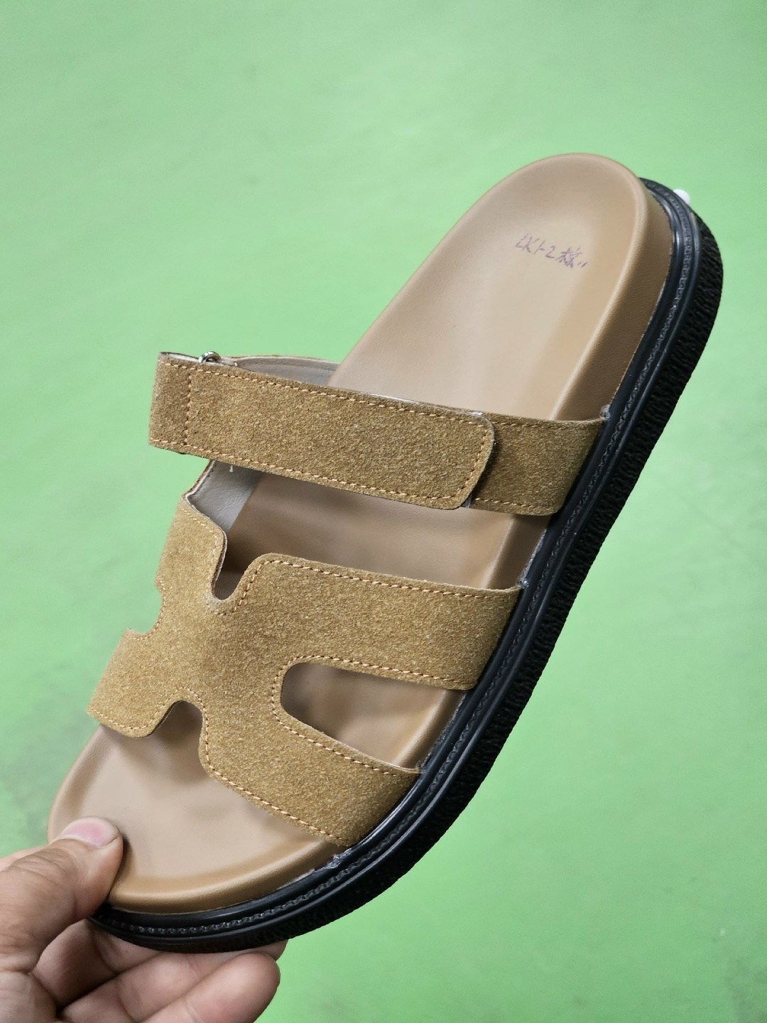 ,мужские шлепанцы,женские шлепанцы,сандалии мужские,мужские шлепки