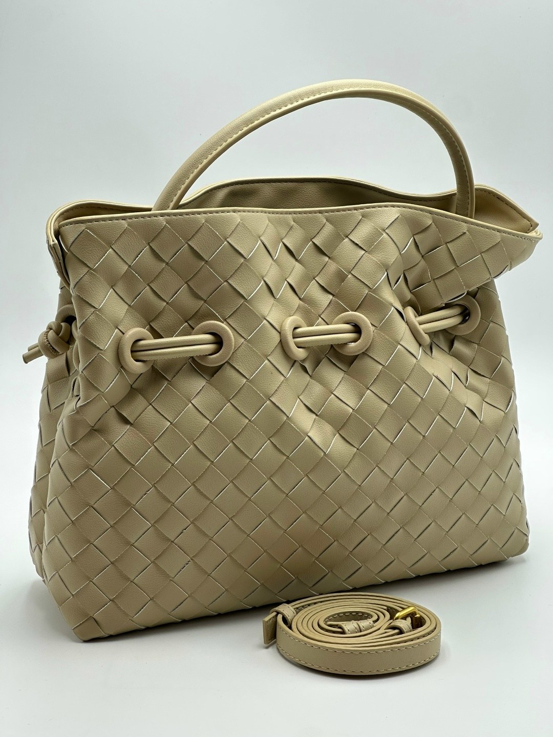 bottega veneta сумка,сумка,женская сумка,розовая сумка,плетеная сумка
