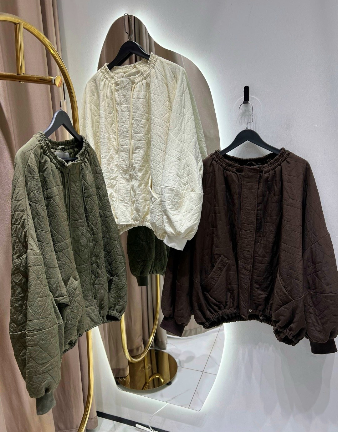 куртка бомбер,повседневная куртка,куртка,куртка бомбер женская,стеганая куртка