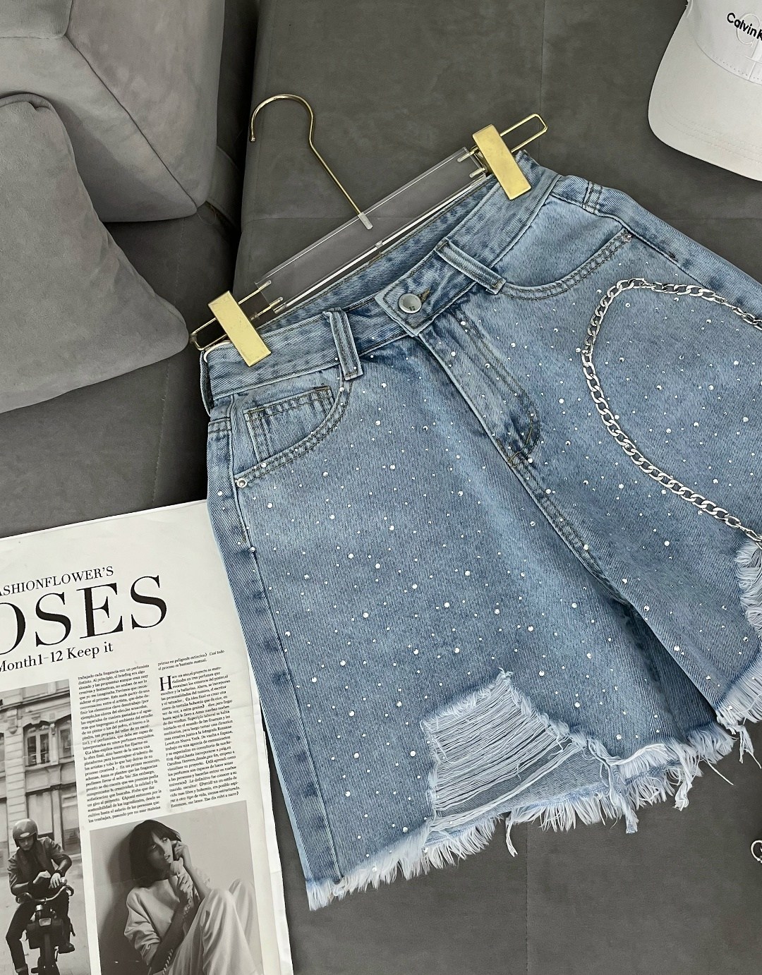 джинсовые шорты,женские джинсовые шорты,джинсовые шорты со стразами,шорты женские,шорты со стразами