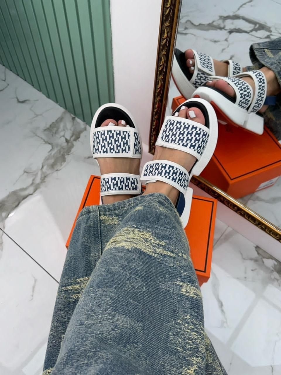 ,стильные босоножки,шлепки диор женские,женские шлепанцы,сандалии на платформе женские