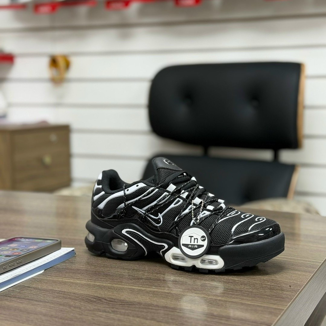 кроссовки nike air max "tn plus",nike air max tn plus black,nike air max tn plus,кроссовки air max "tn plus",кроссовки мужские air max "tn plus"