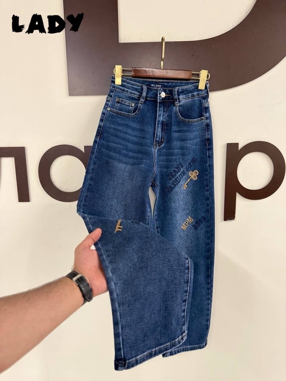 джинсы гуччи женские оригинал,женские джинсы,модные джинсы,джинсы с вышивкой,джинсы