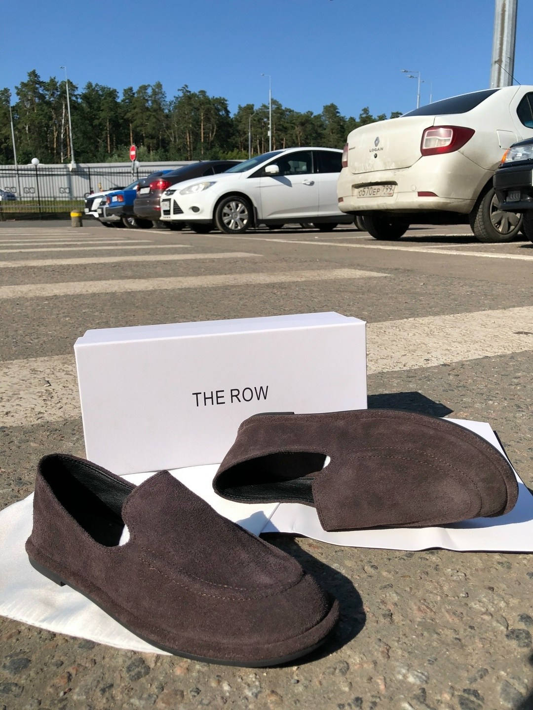 лоферы замшевые,женские замшевые коричневые лоферы the row с мехом,лоферы the row,,the row