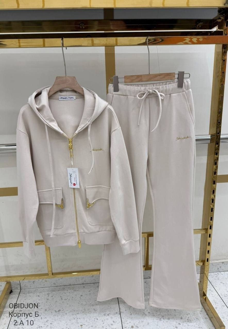 костюм спортивный,стильные костюмы,женский костюм,женский спортивный костюм,костюмчик на флисе