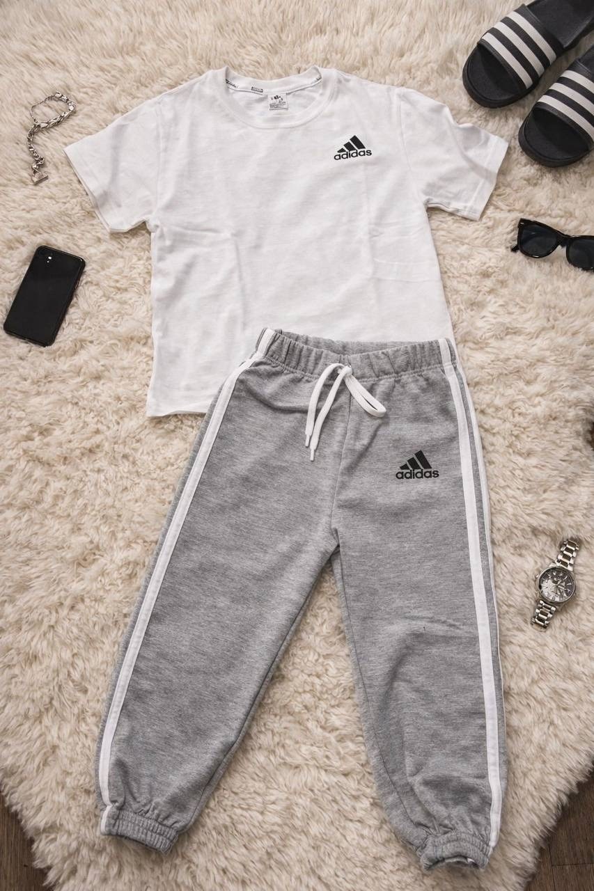 adidas essential,костюмы спортивный adidas,для мальчиков adidas,в спортивном костюме,спортивные костюмы адидас
