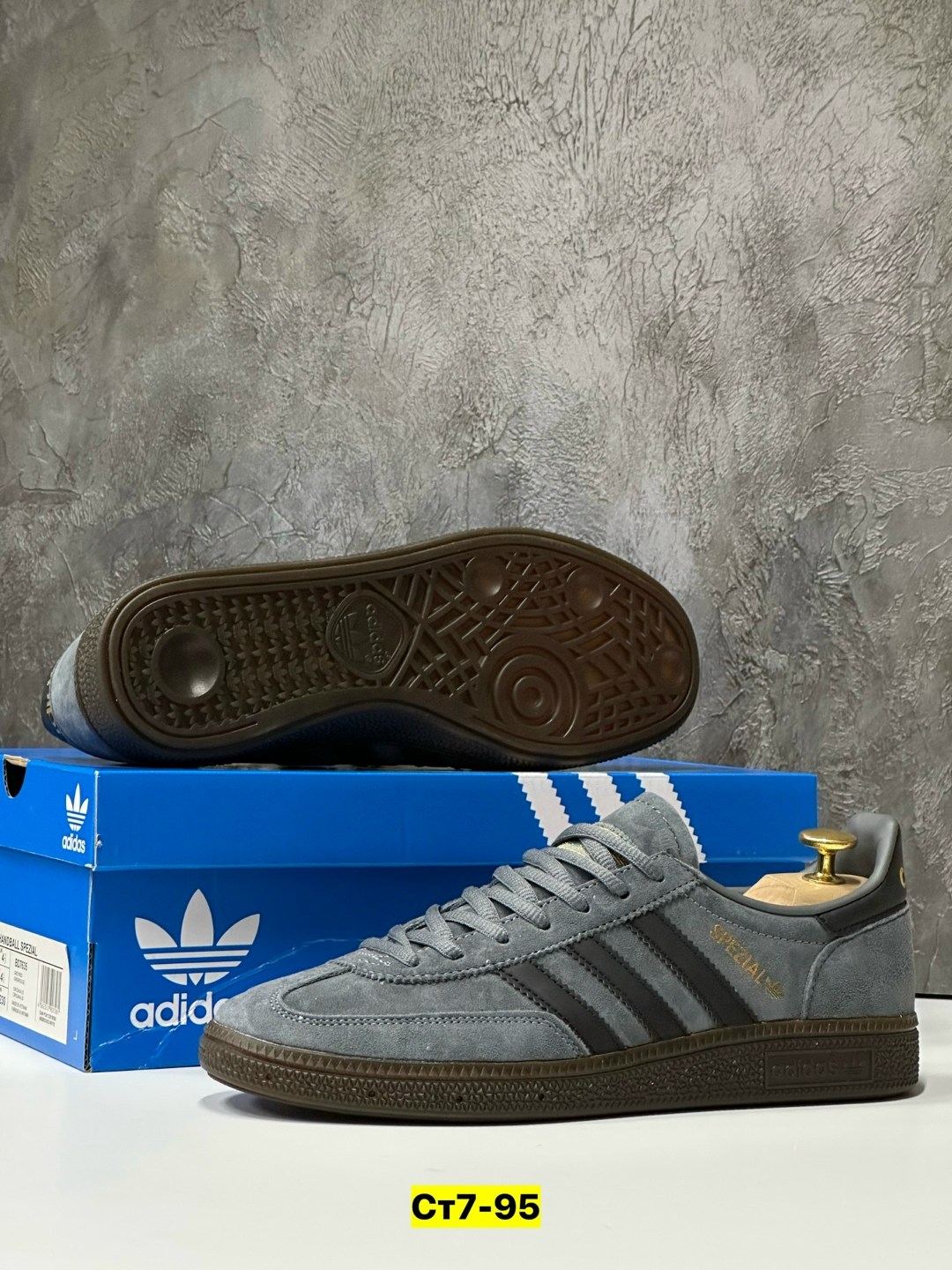 кроссовки adidas spezial,кроссовки adidas,adidas spezial,кроссовки adidas spezial серые,мужские кроссовки adidas