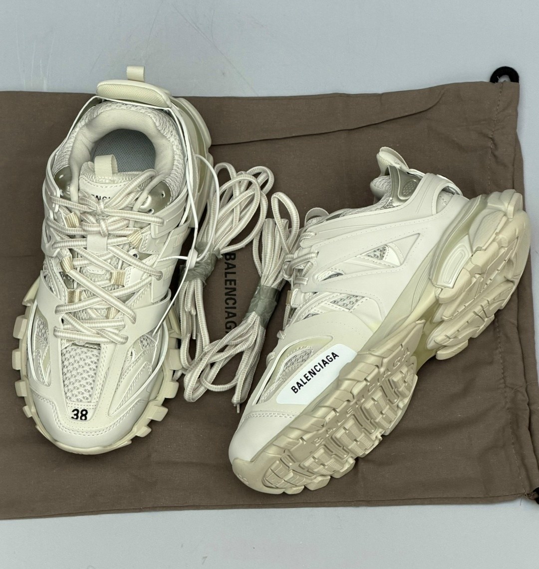 кроссовки женские balenciaga,кроссовки balenciaga,кроссовки balenciaga track 1. 0 men бежевый,кроссовки balenciaga track,кроссовки баленсиага track 1