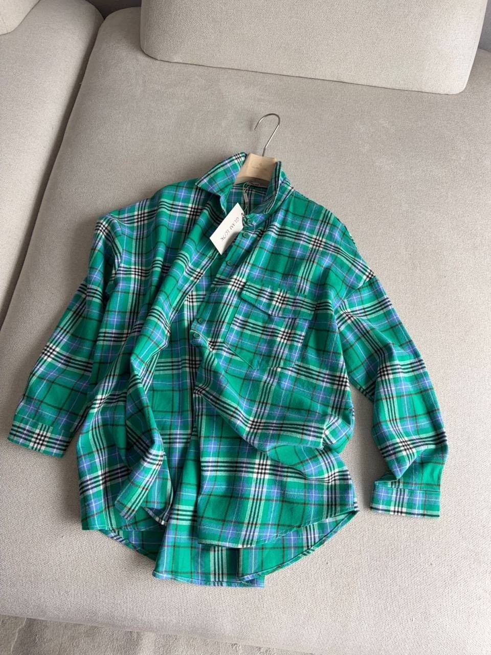 широкие джинсы,стильные джинсы,женские джинсы,джинсовые брюки,прямые джинсы