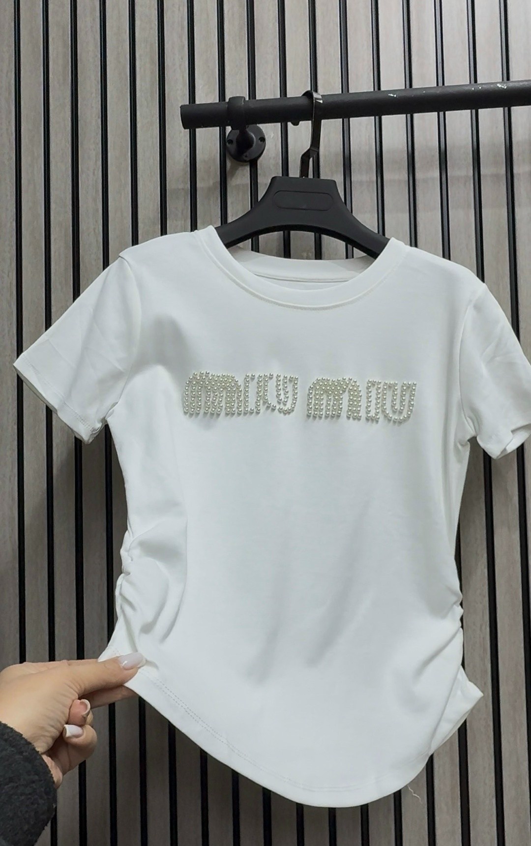 джинсы в обтяжку,девушка в джинсах,джинсы для женщин,женские джинсы