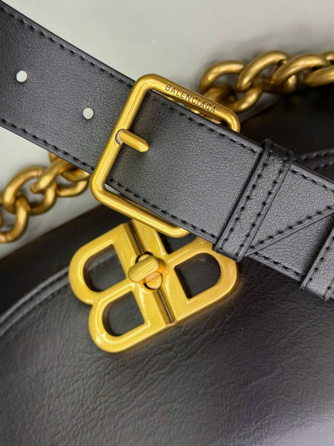 сумка женская balenciaga,сумка balenciaga,balenciaga сумка на плечо,сумка баленсиага розовая,сумка женская balenciaga из натуральной кожи