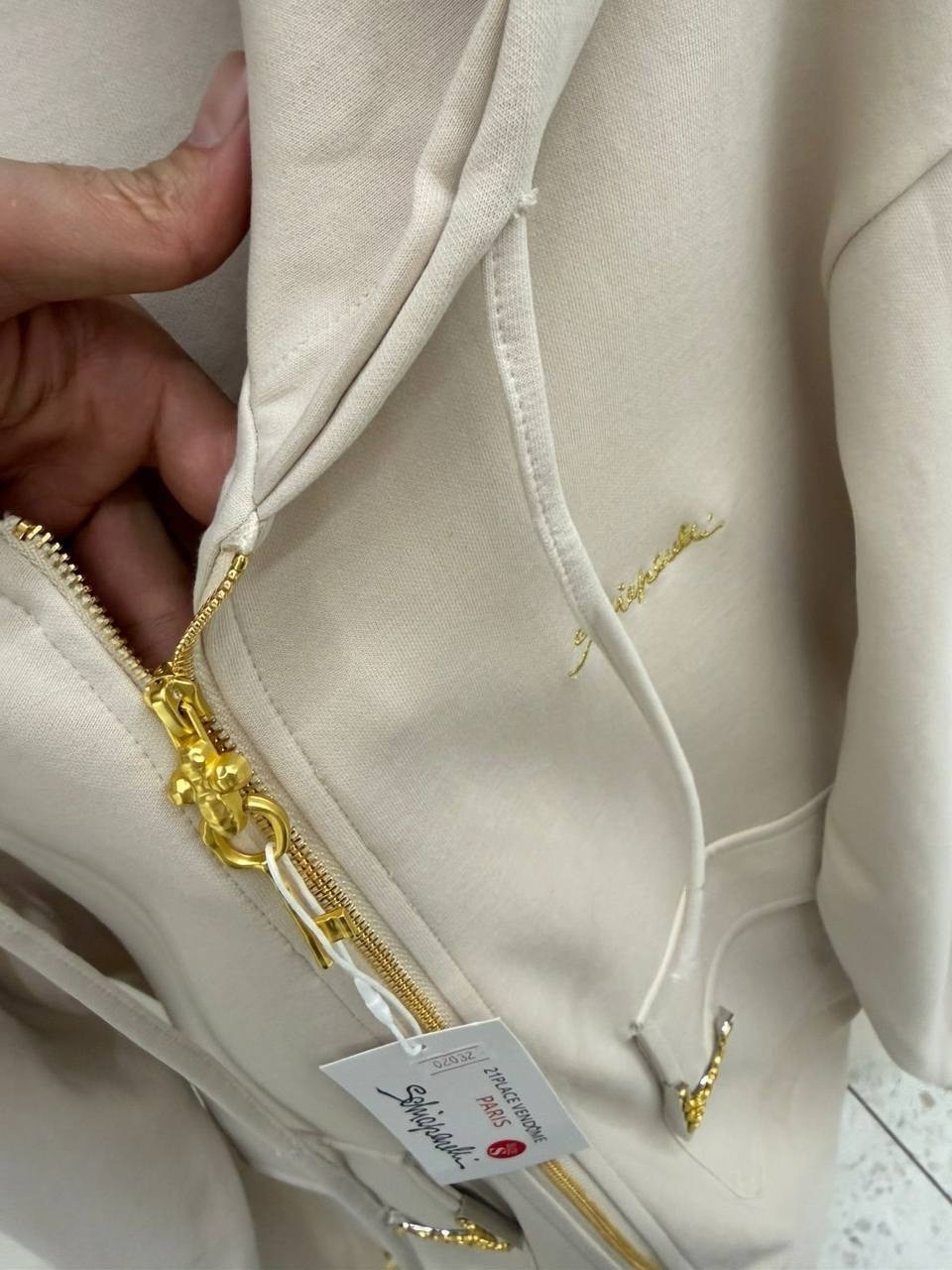 костюм спортивный,стильные костюмы,женский костюм,женский спортивный костюм,костюмчик на флисе