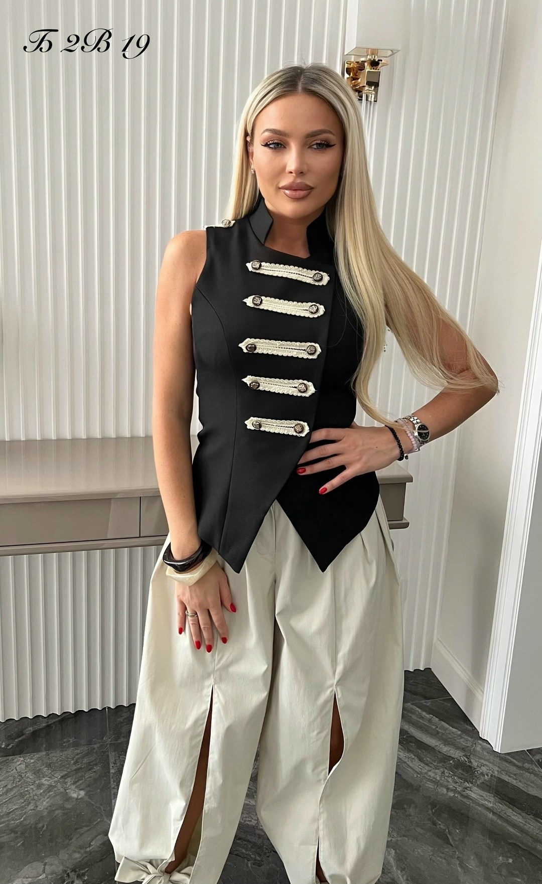 женские брючные костюмы,женские жилеты,брючный костюм с жилеткой,жилетка женская,женские костюмы