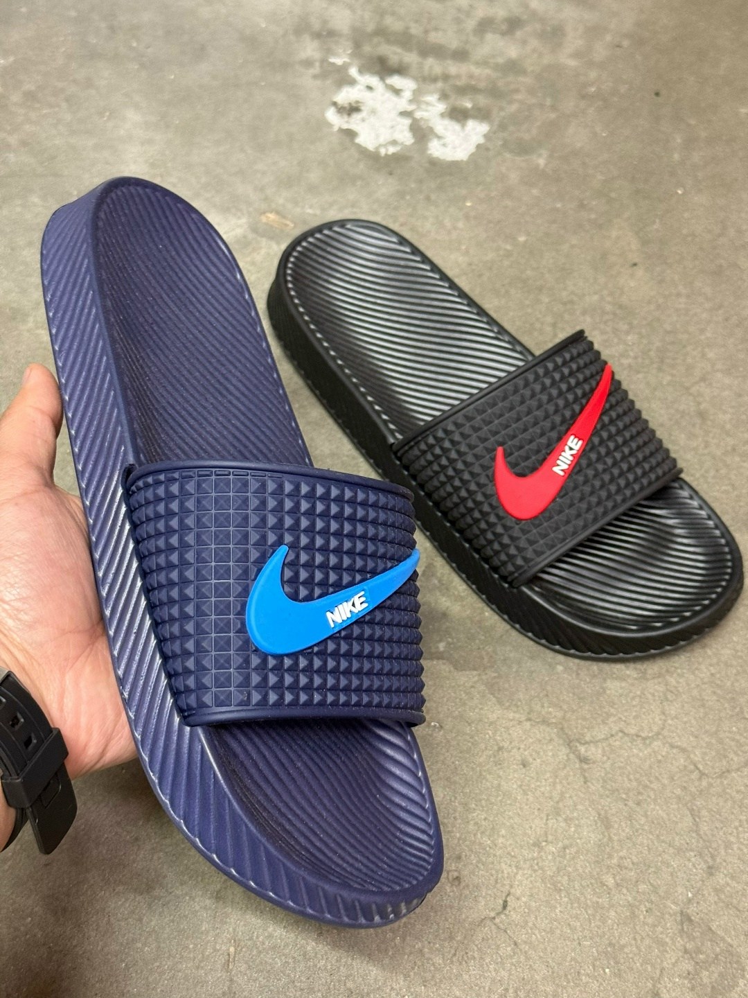 мужские шлепки,шлепанцы мужские,шлепки nike benassi jdi мужские,nike benassi jdi black challenge red,сланцы nike solarsoft slide