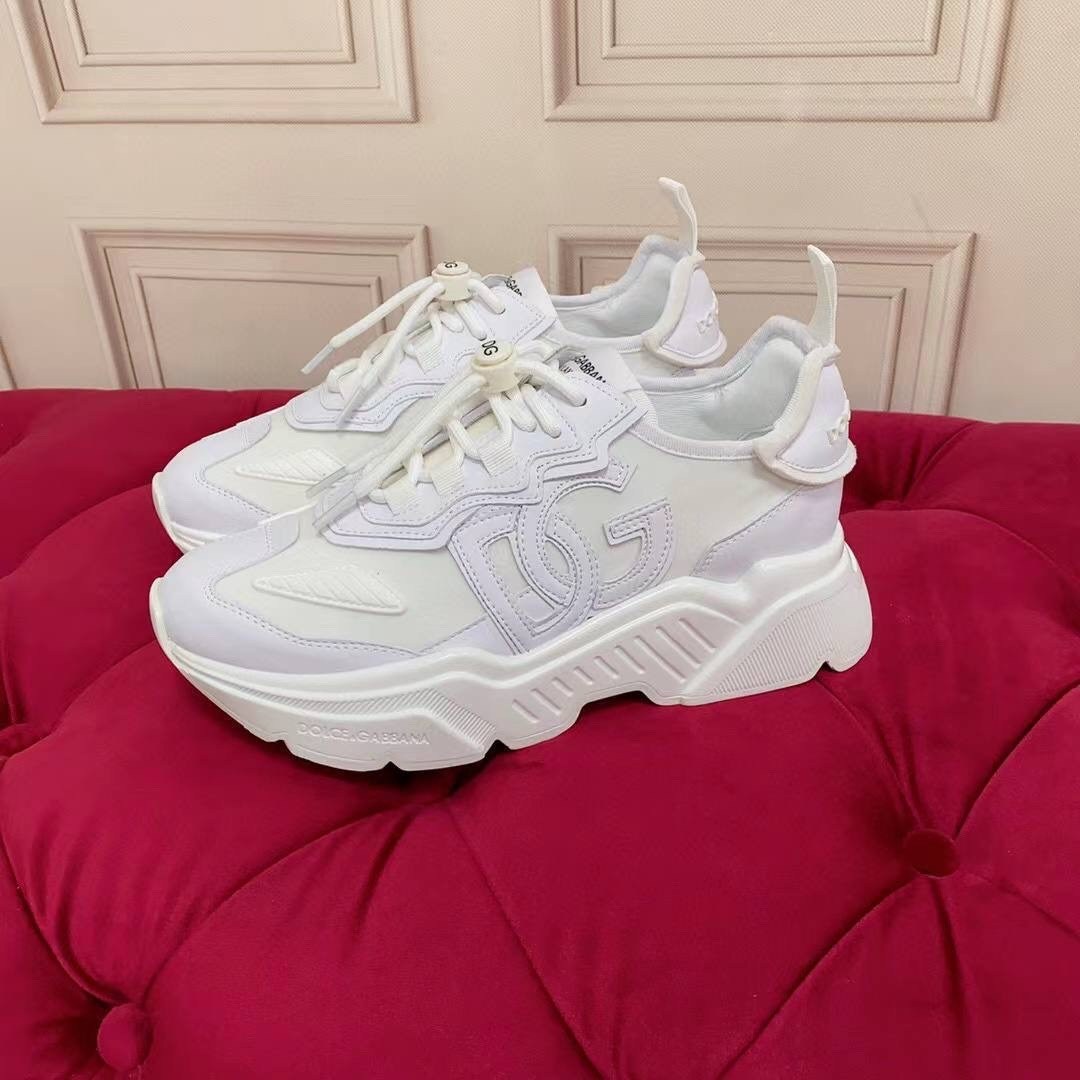 dolce gabbana кроссовки женские,кроссовки дольче габбана женские 2026,женские кроссовки,dolce gabbana кроссовки,кроссовки