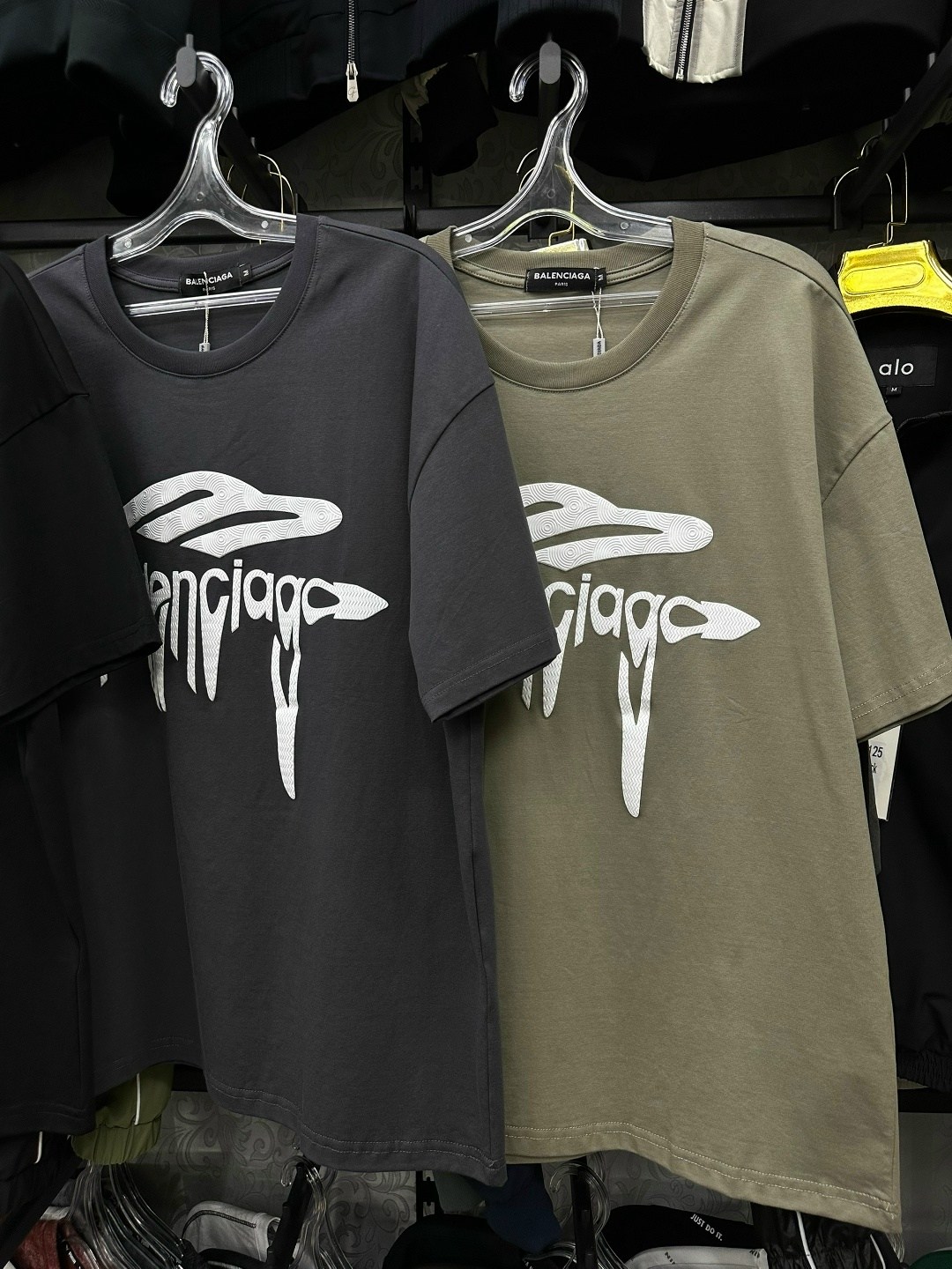 мужская футболка adidas,adidas футболка,футболка адидас зеленая мужская,спортивная футболка adidas,3-stripes футболка adidas зеленая