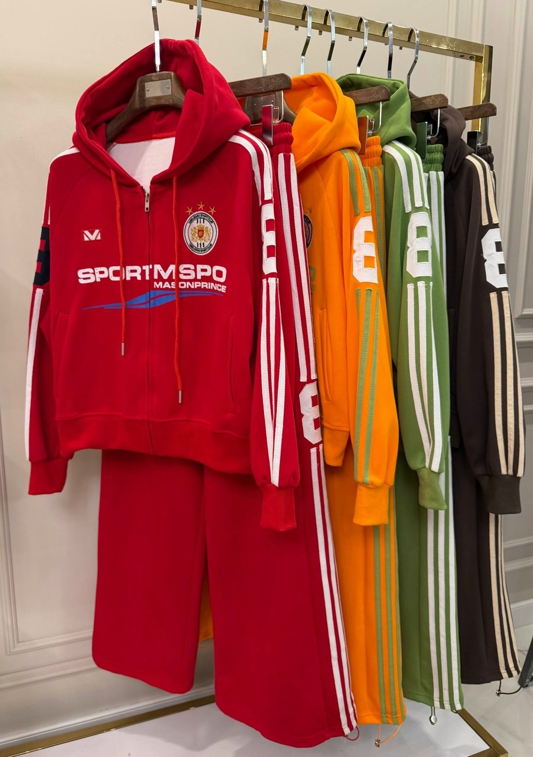 спортивные костюмы женские,спортивные костюм,модные костюмы,оранжевый костюм,оранжевые спортивные костюмы