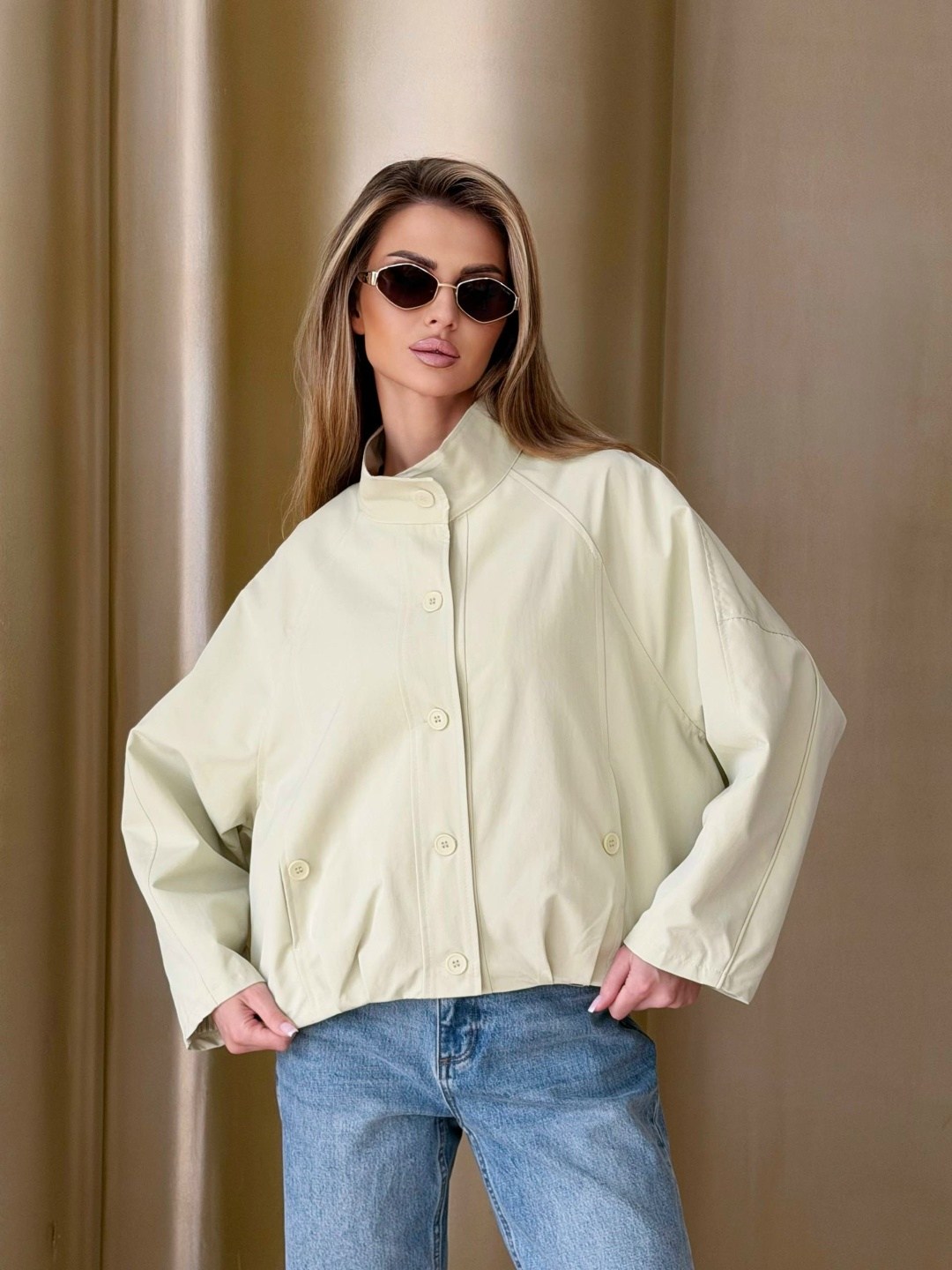 повседневная куртка,куртка бомбер,куртка свободного кроя,куртка с воротником,куртка модная