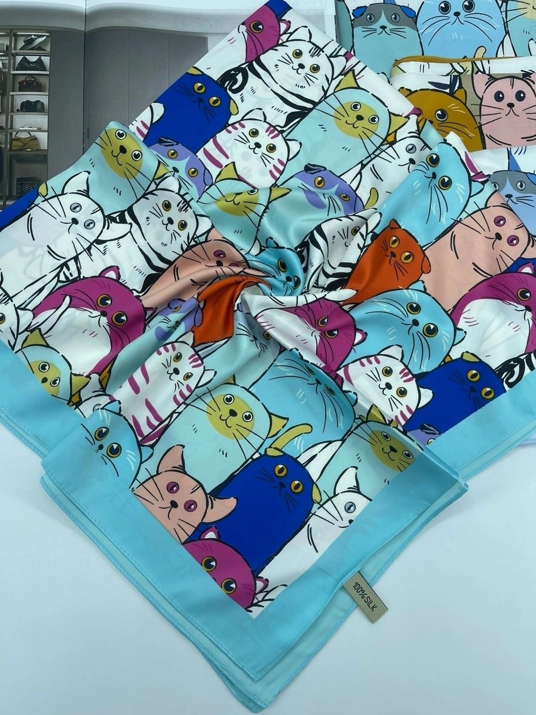 шелковые платки,платок женский с рисунком,платки шарф,платки женские,платок