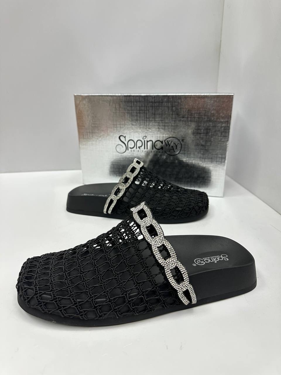 ,модные шлепанцы,шлепки кристиан диор женские,шлепанцы женские,модные тапочки