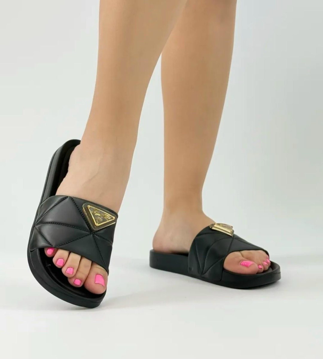 шлепанцы женские,женские тапочки для дома,,модные шлепанцы,шлепанцы летние