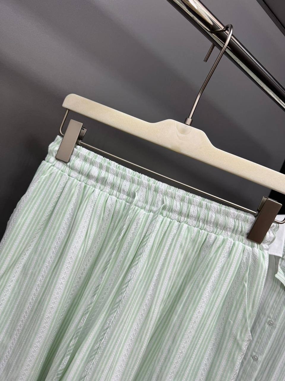 костюм летний с шортами и рубашкой оверсайз,костюм рубашка и шорты,летний костюм с шортами и рубашкой,modavera poplin striped shirt - shorts set - beige,костюм женский летний