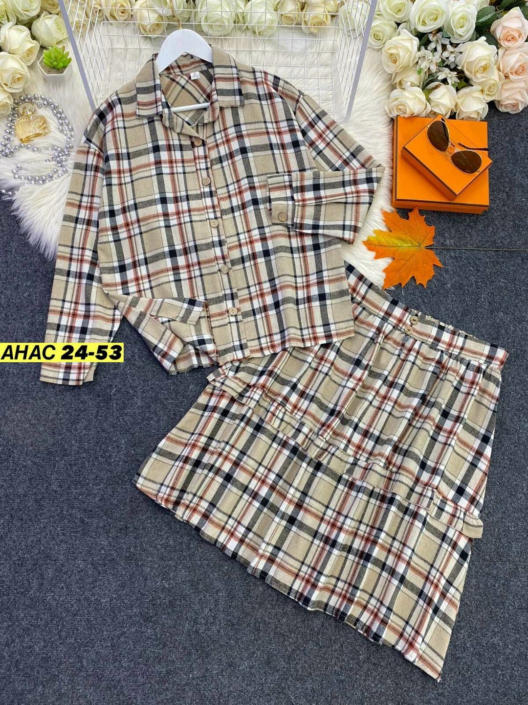 женское платье в клетку,платье-рубашка в клетку,платье в клетку,женское платье рубашка,платье в клетку миди