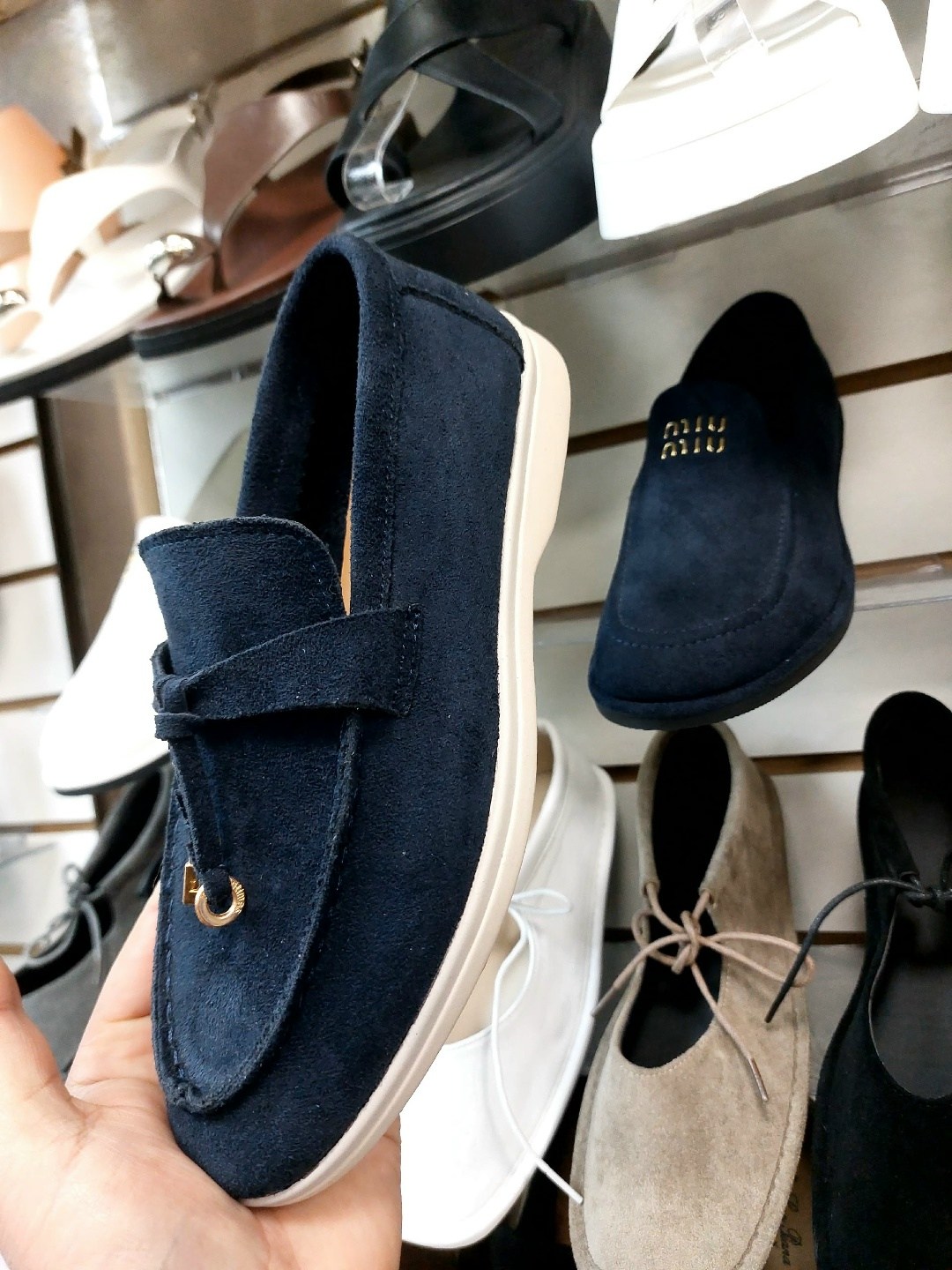 лоферы из натуральной замши loro piana premium shoes,лоферы натуральная замша лорики loro piana,лоферы loro piana,лоферы из натуральной замши loro piana,