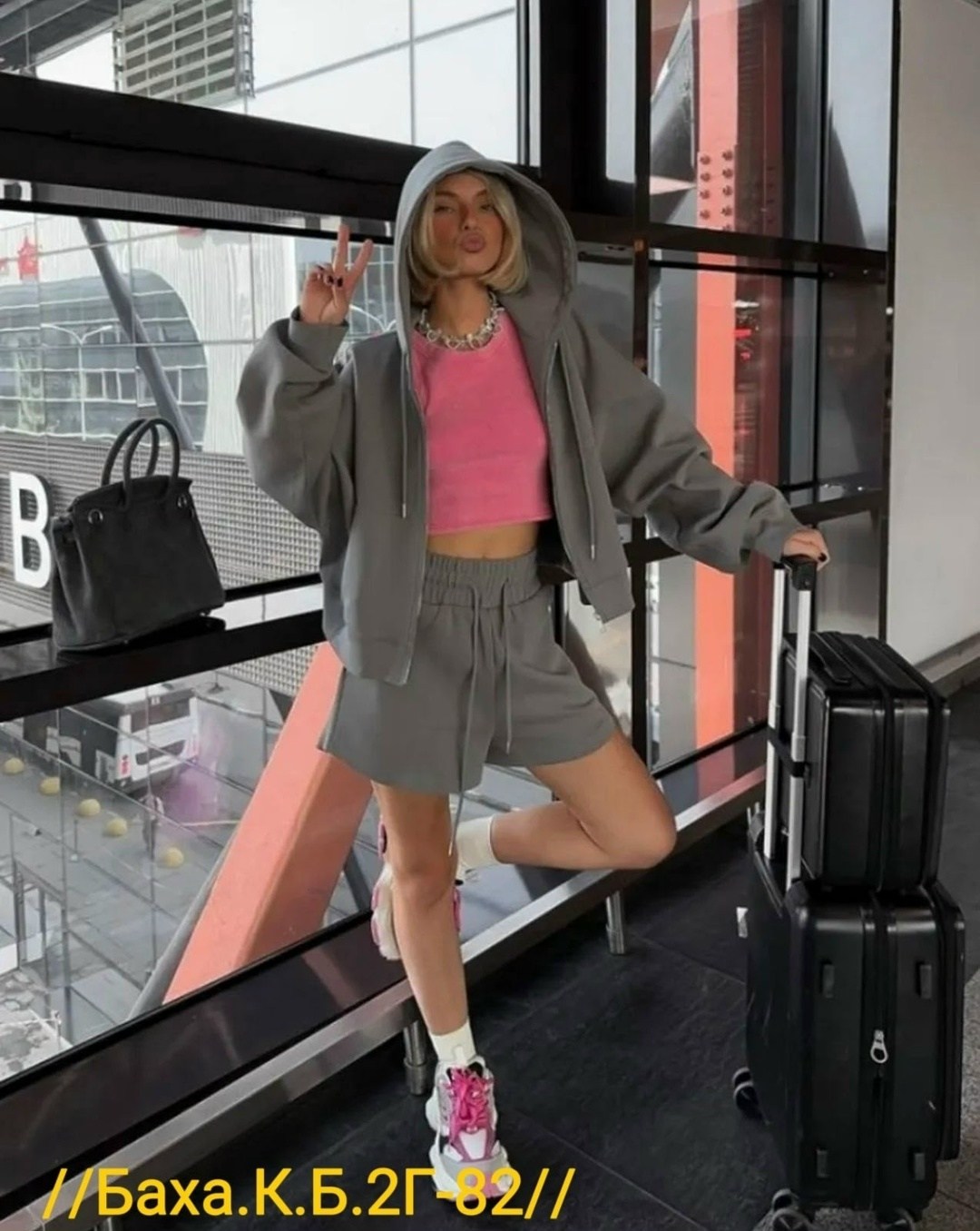 модные костюмы,шорты повседневные,спортивные костюм с шортами,костюм кофта и шорты