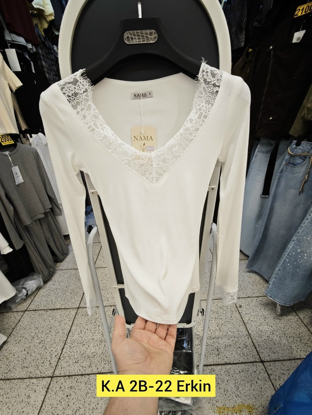 лонгслив женский белый,женская кофта,лонгслив женские,женские джинсы,лонгслив с гипюром