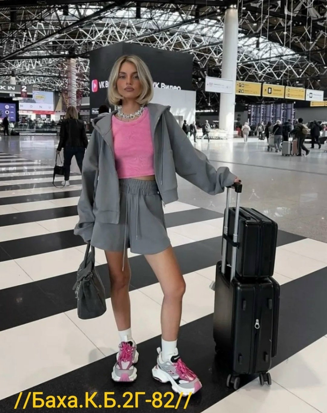 модные костюмы,шорты повседневные,спортивные костюм с шортами,костюм кофта и шорты