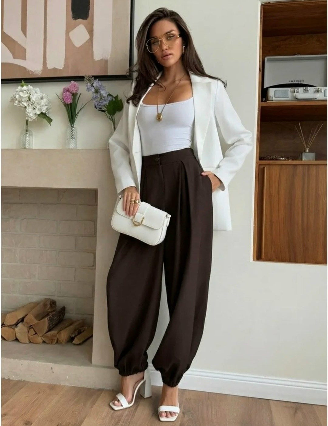 широкие брюки,брюки палаццо,стильные образы,брюки на женщине