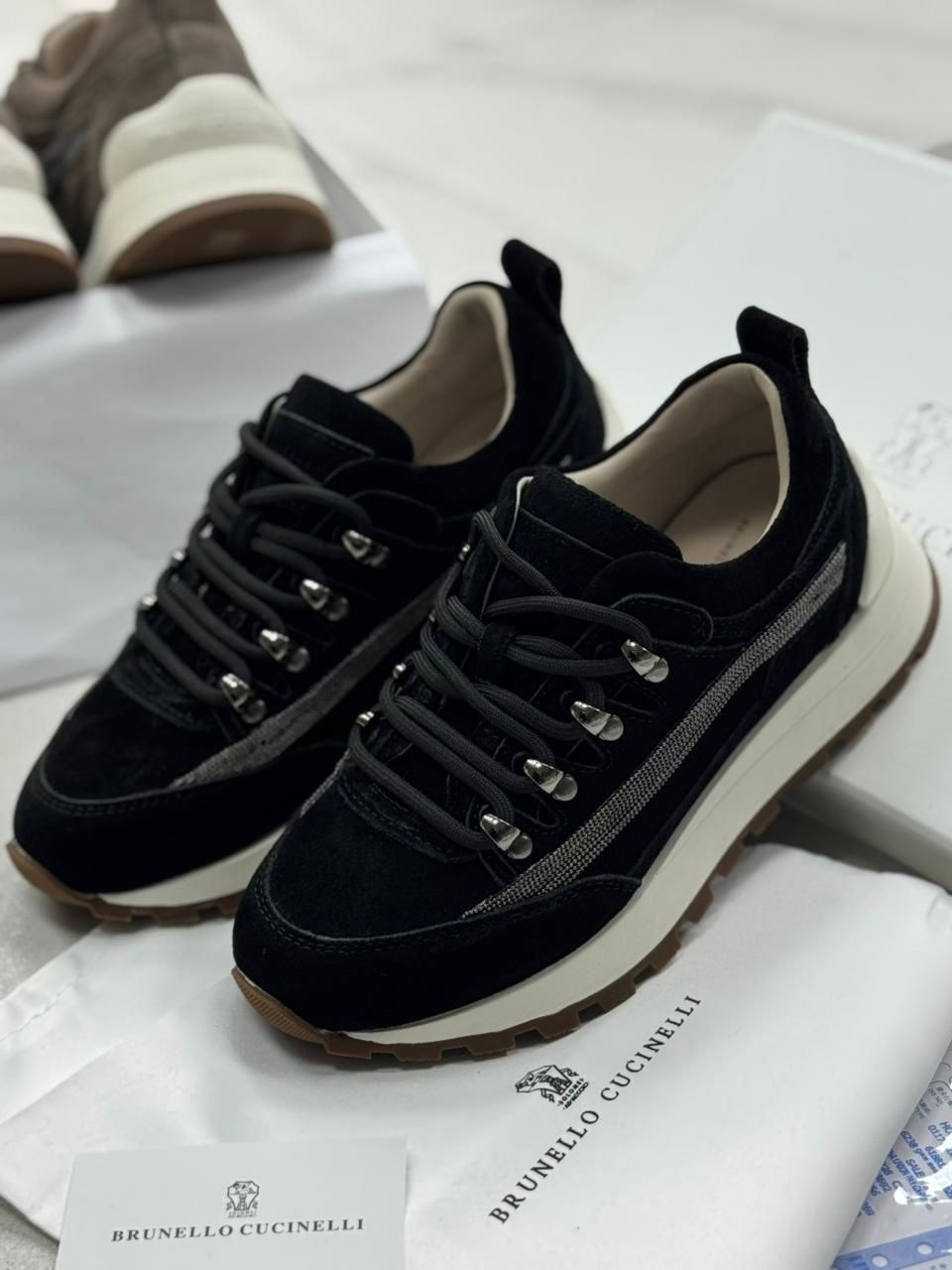 замшевые кроссовки brunello cucinelli,кроссовки brunello cucinelli,мужские кроссовки brunello cucinelli коричневые,brunello cucinelli кроссовки мужские,кроссовки женские brunello cucinelli