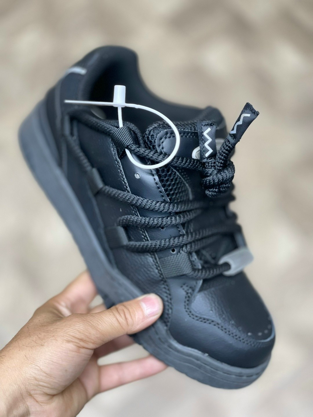 кроссовки adidas,кроссовки мужские adidas,кроссовки дутыши на высокой подошве,кроссовки,кроссовки черные