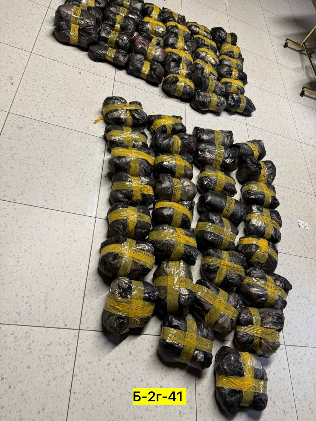 в пакете,большие пакеты,пакеты пакеты,наркотик,рынок