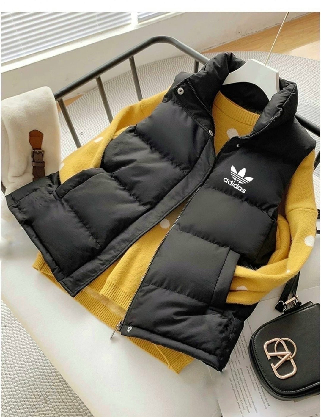 жилет adidas,жилет adidas sportswear мужской,жилет утепленный adidas,жилет утепленный adidas sportswear,жилет adidas sportswear adidas