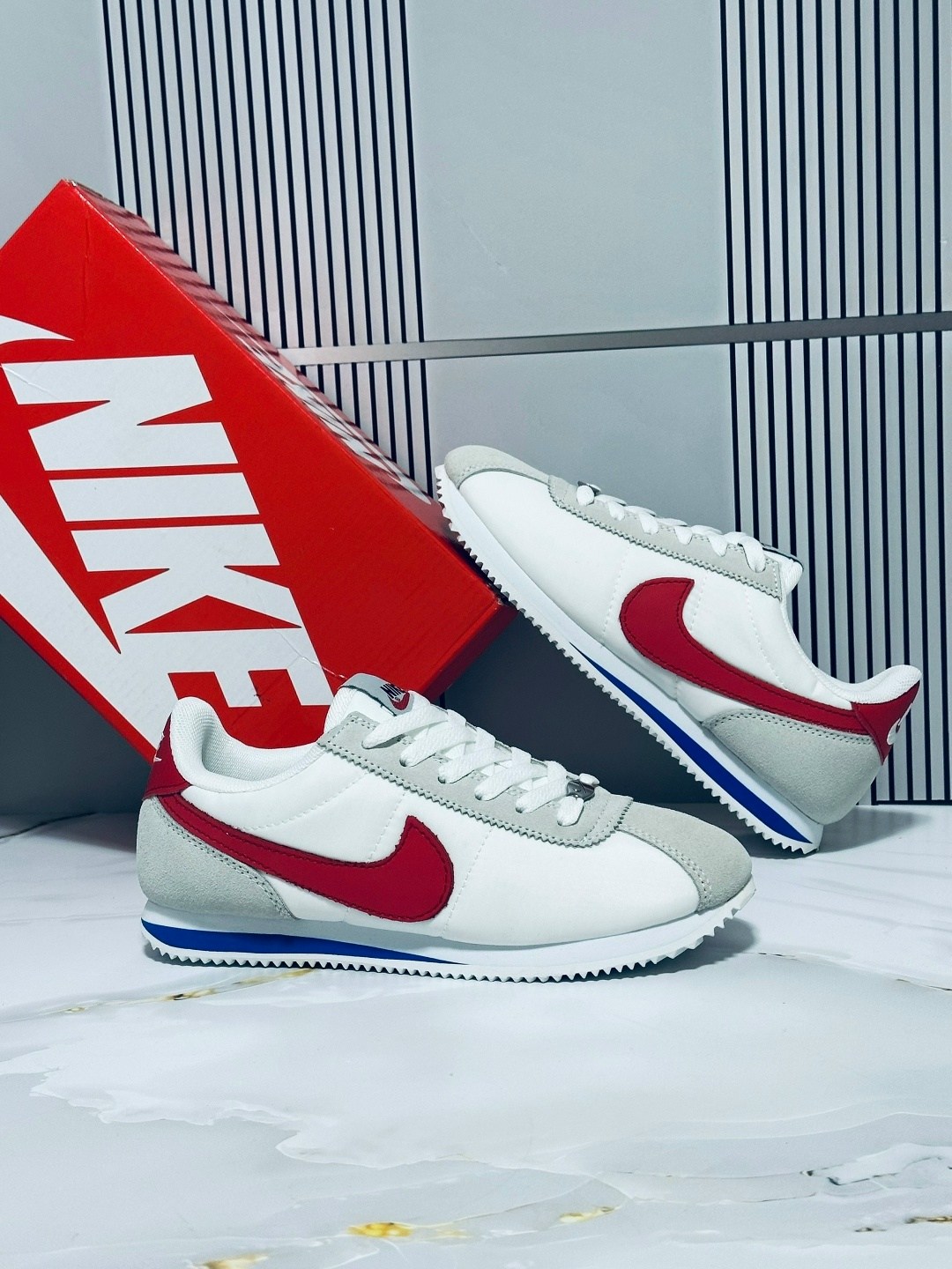 nike cortez classic,nike cortez,nike cortez forrest gump,найк кортез оригинал,nike cortez original