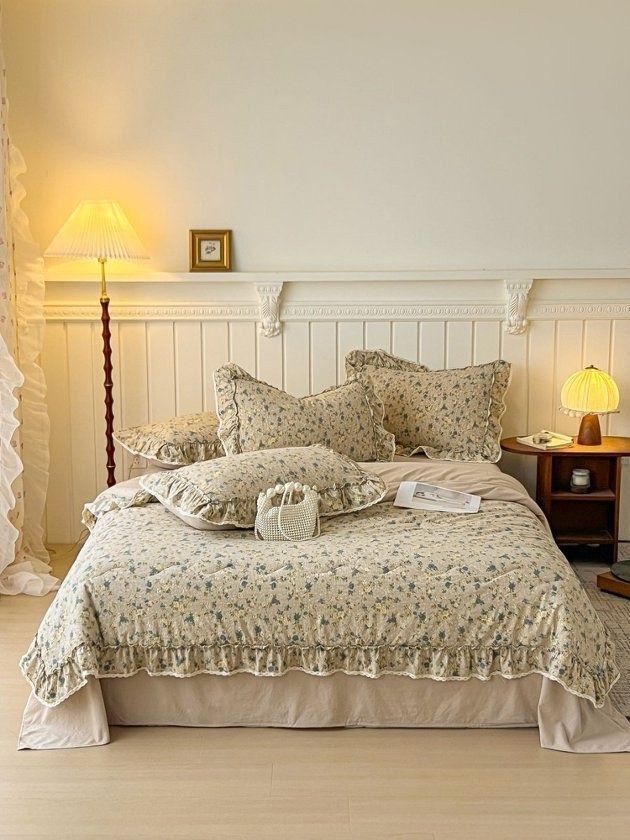 комплект постельного белья,постельного белья,покрывала,покрывало комплект,пододеяльник с рюшами