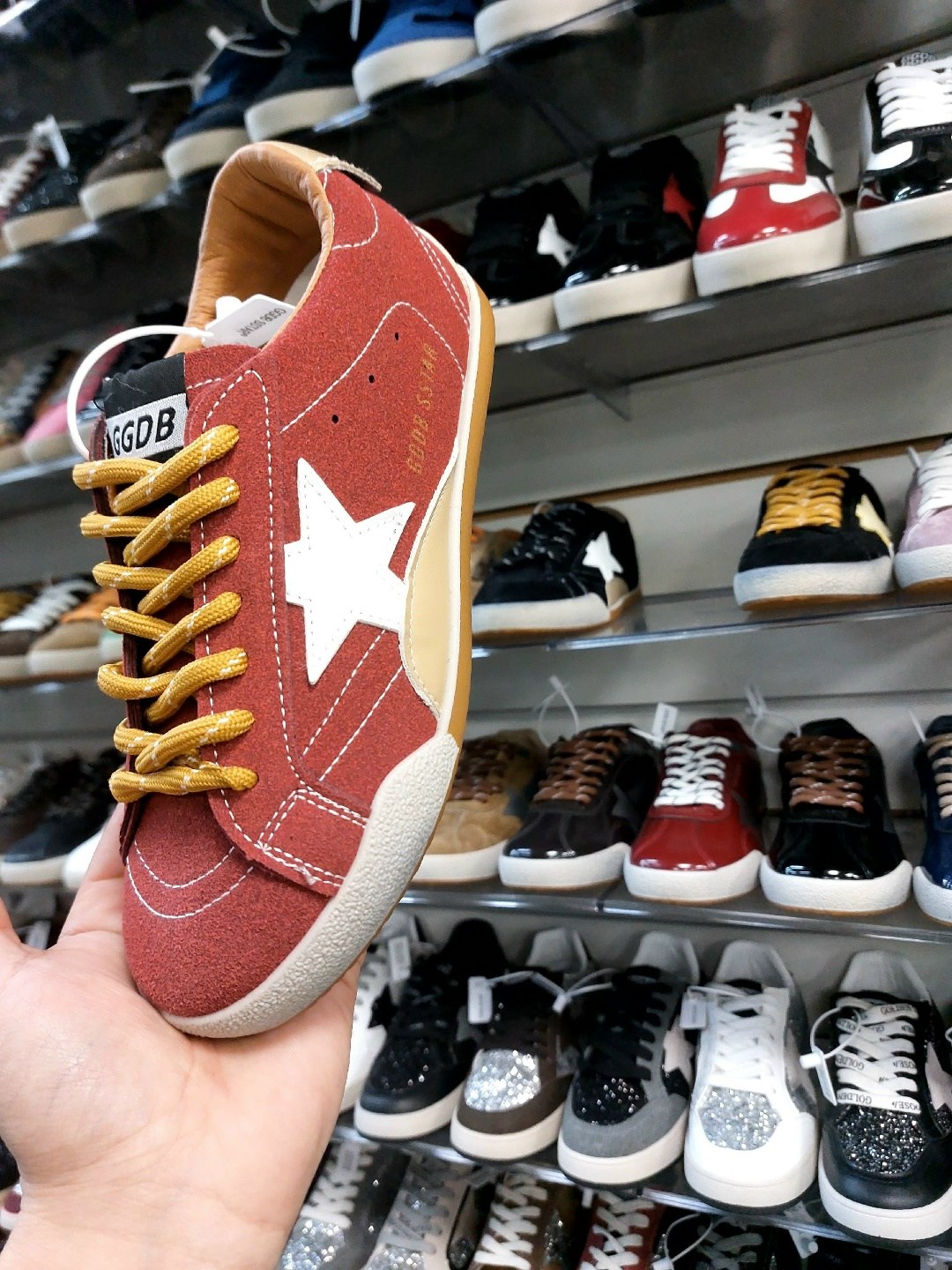 golden goose кроссовки super-star коричневый,кеды golden goose,golden goose black velvet sneakers,,golden goose sneakers