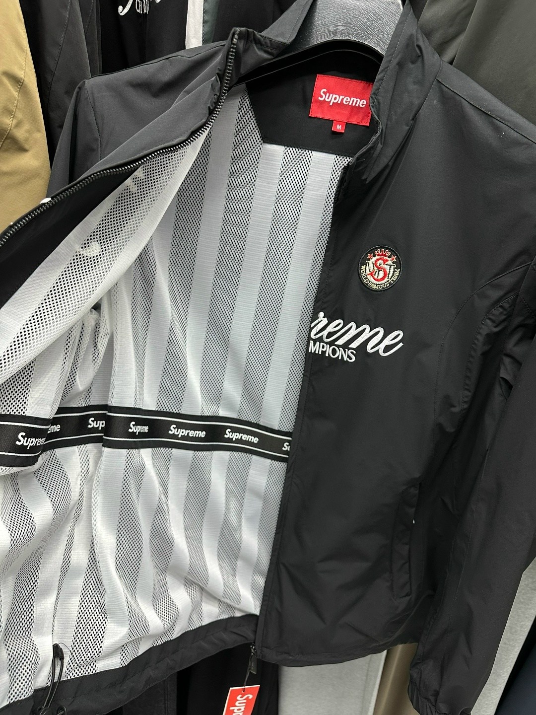 куртка supreme x umbro track jacket 'black',куртка,supreme umbro track jacket,легкая куртка,supreme x umbro track jacket black