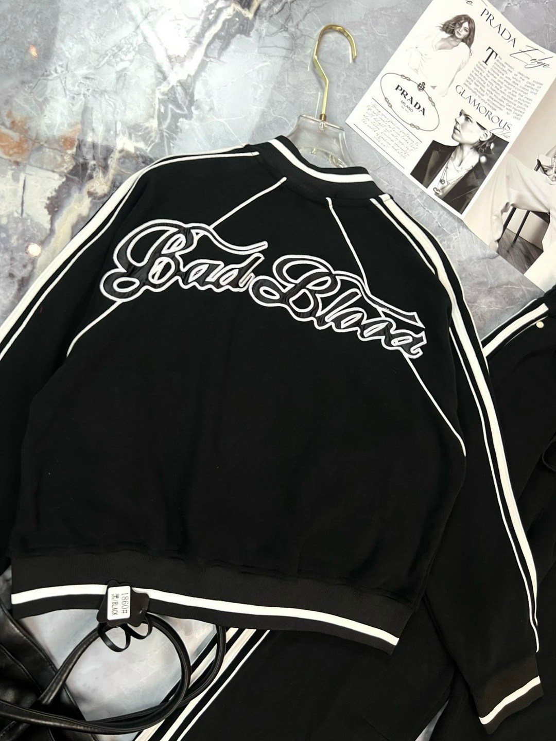 костюм спортивный женский,брючный костюм с лампасами,костюм спортивный celine,спортивный костюм,костюм женский трикотажный