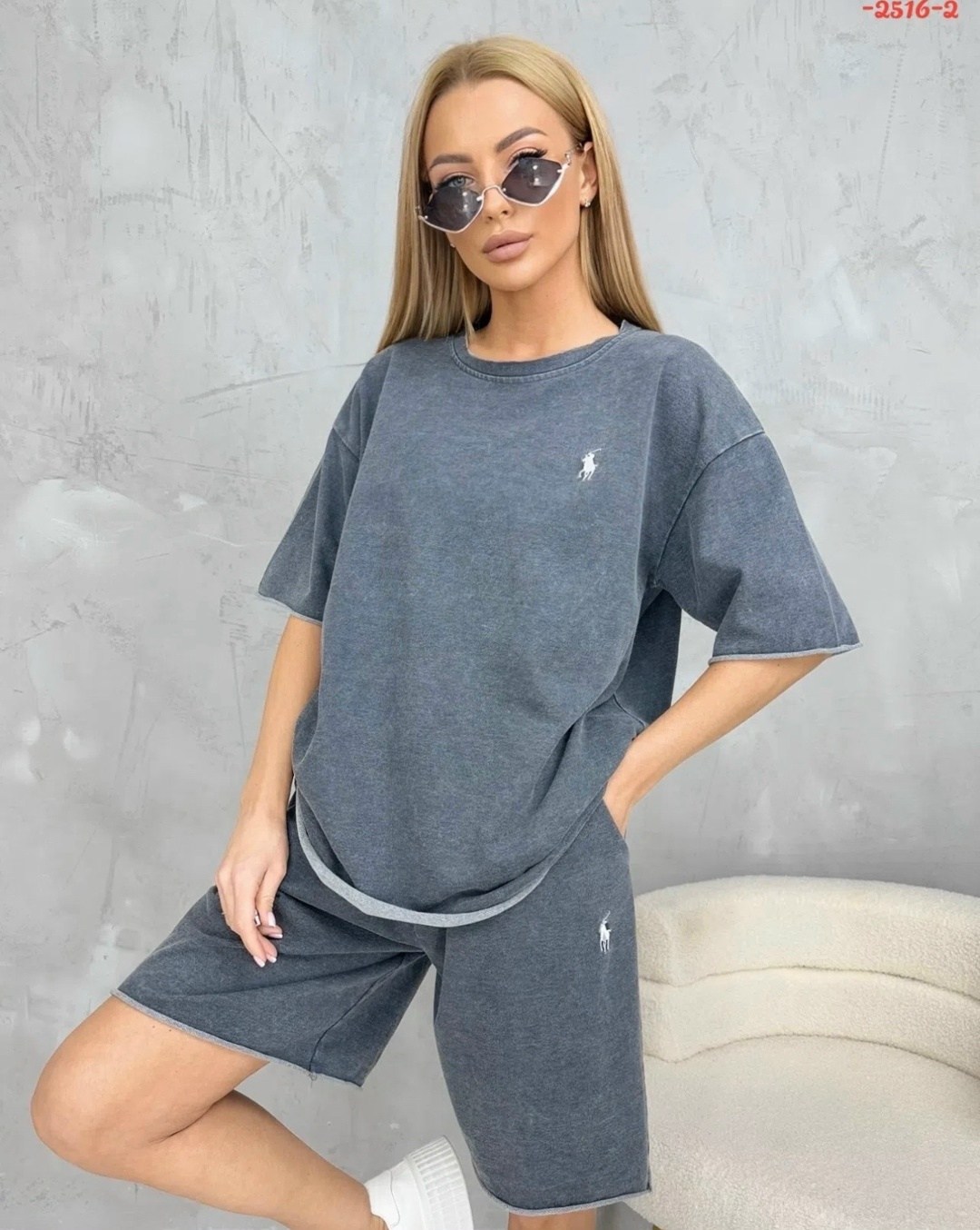 костюмы женские,,спортивные женские костюмы,футболки женская,костюм