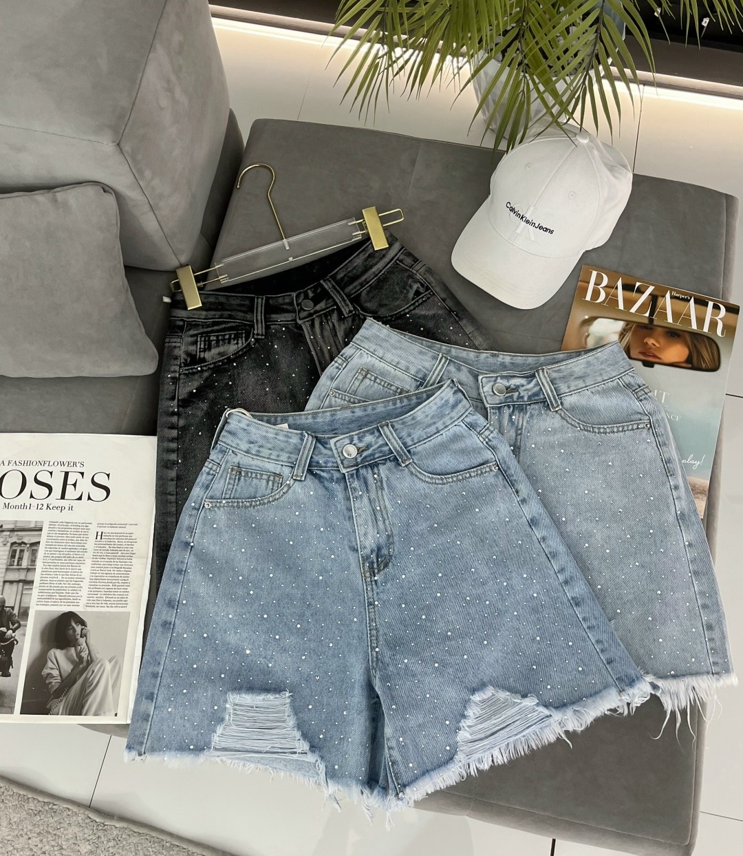 джинсовые шорты,женские джинсовые шорты,джинсовые шорты со стразами,шорты женские,шорты со стразами