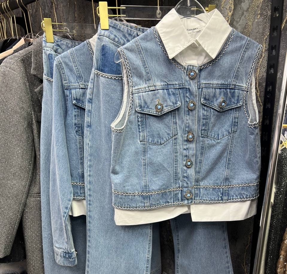 жилет женский джинсовый,джинсовая жилетка,джинсовый жилет,джинсовая жилетка женская,джинсовая жилетка приталенная