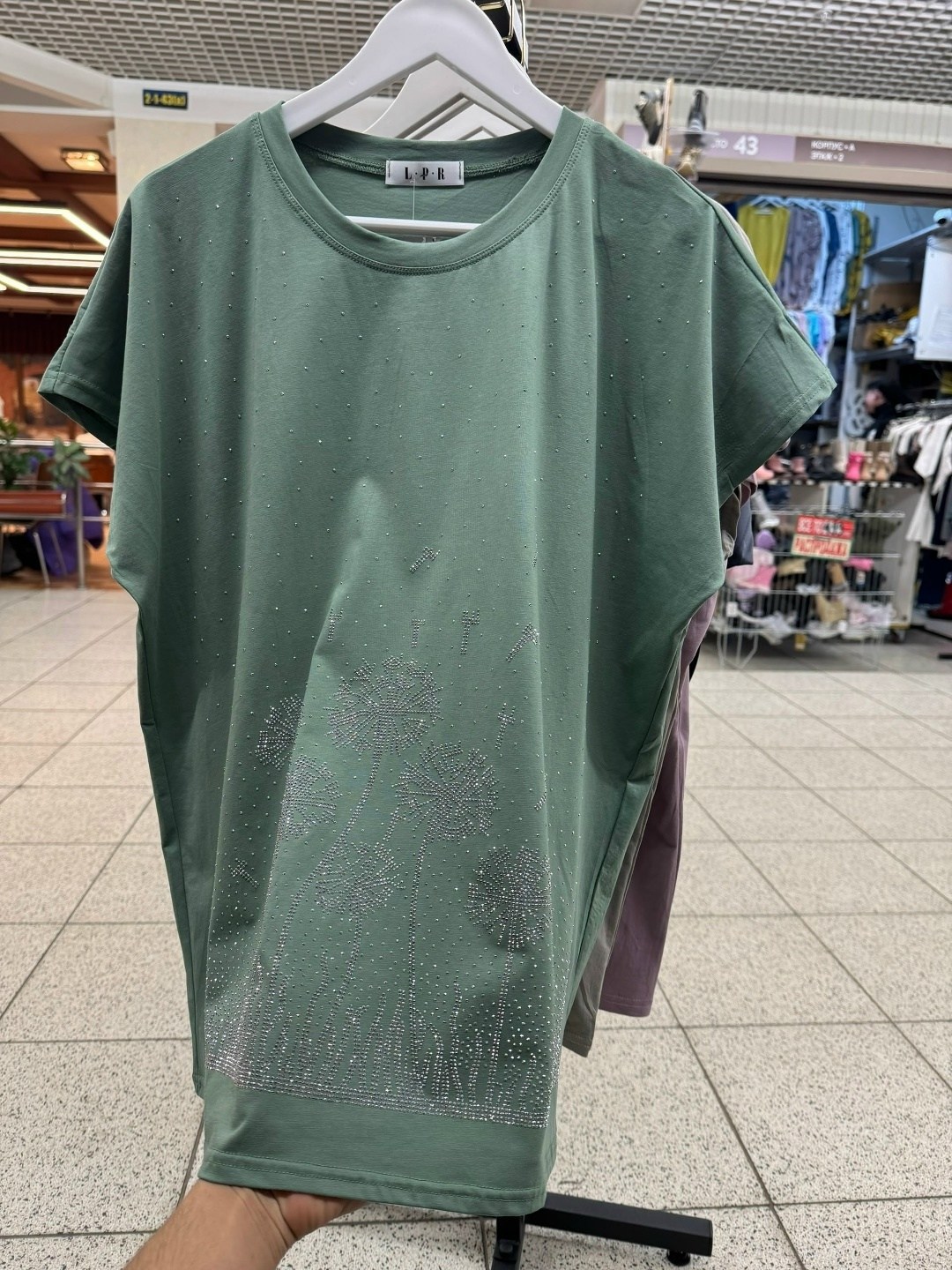 футболки женская,женские футболки больших размеров,футболка со стразами,футболка с принтом,футболка