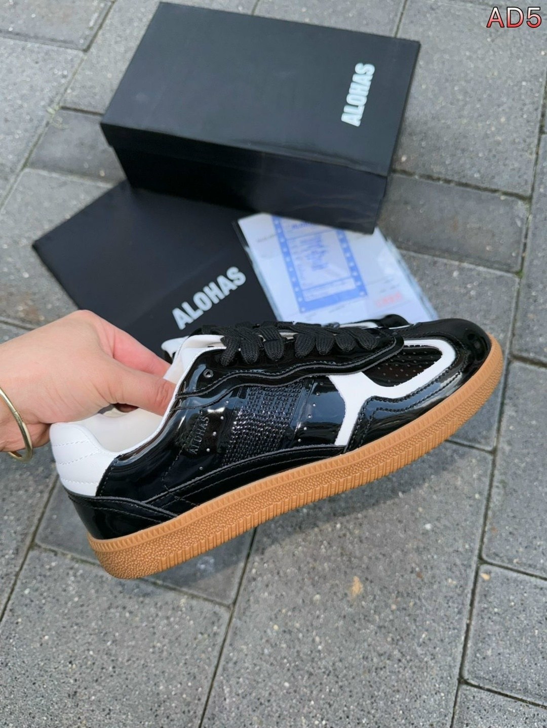 ,кроссовки женскиe,замшевые кроссовки,кроссовки красные,спортивная