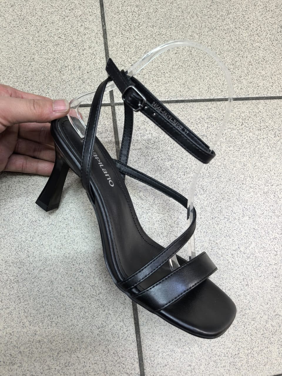 ,красивые босоножки,босоножки серебристые,элегантные босоножки,босоножки на каблуках